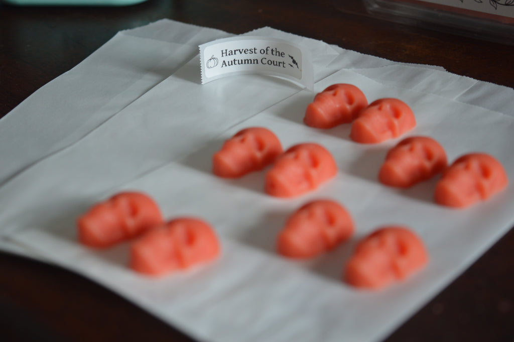 ‘Harvest of the Autumn Court’ Skull Wax Melts